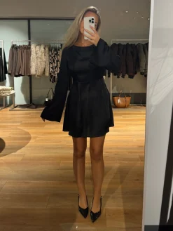 Astrid Frank Korte Kjoler|Andrea kjole