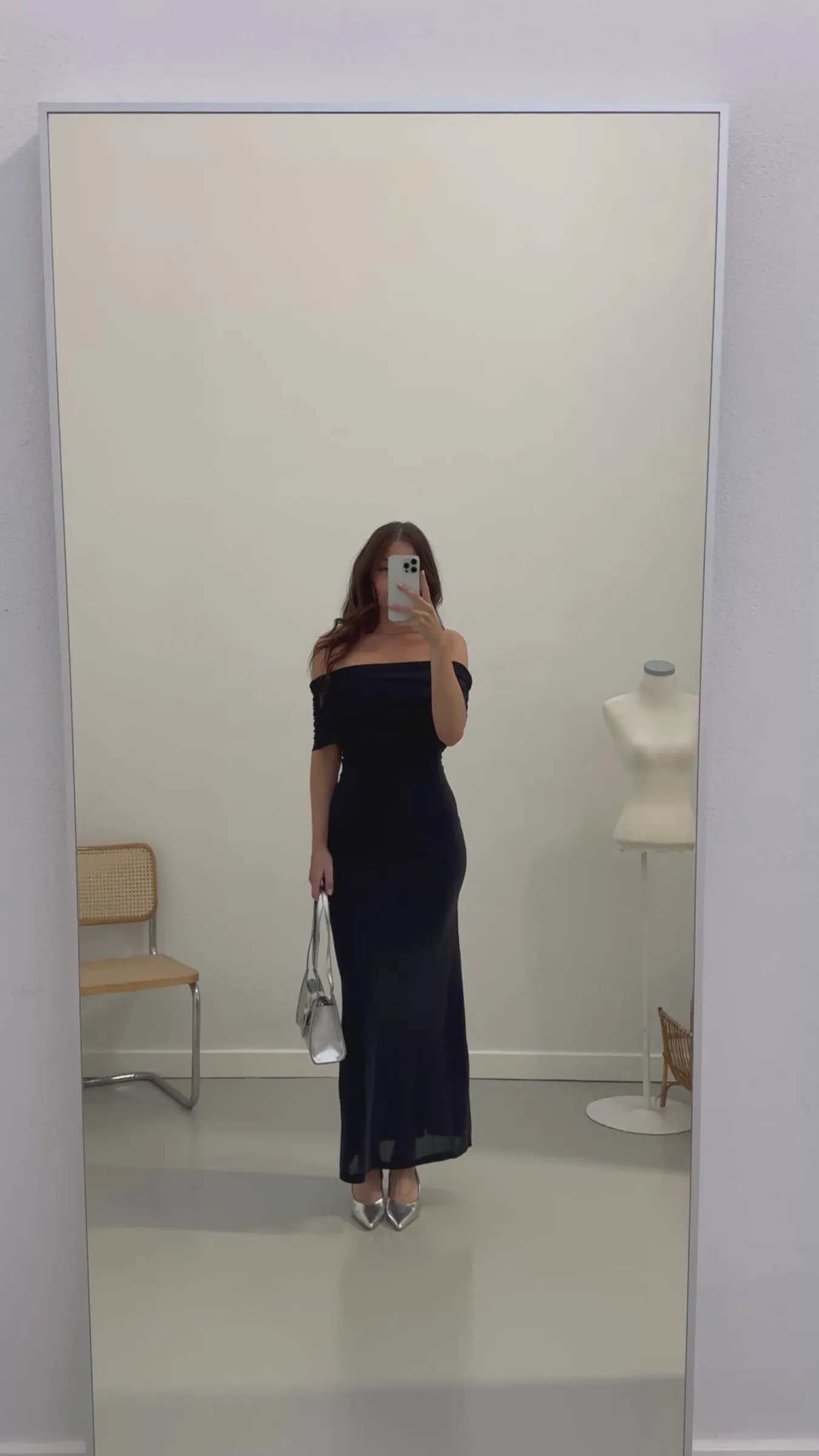 Astrid Frank Lange Kjoler|Aria off-shoulder kjole