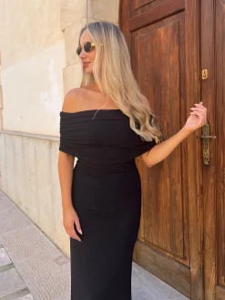 Astrid Frank Lange Kjoler|Aria off-shoulder kjole