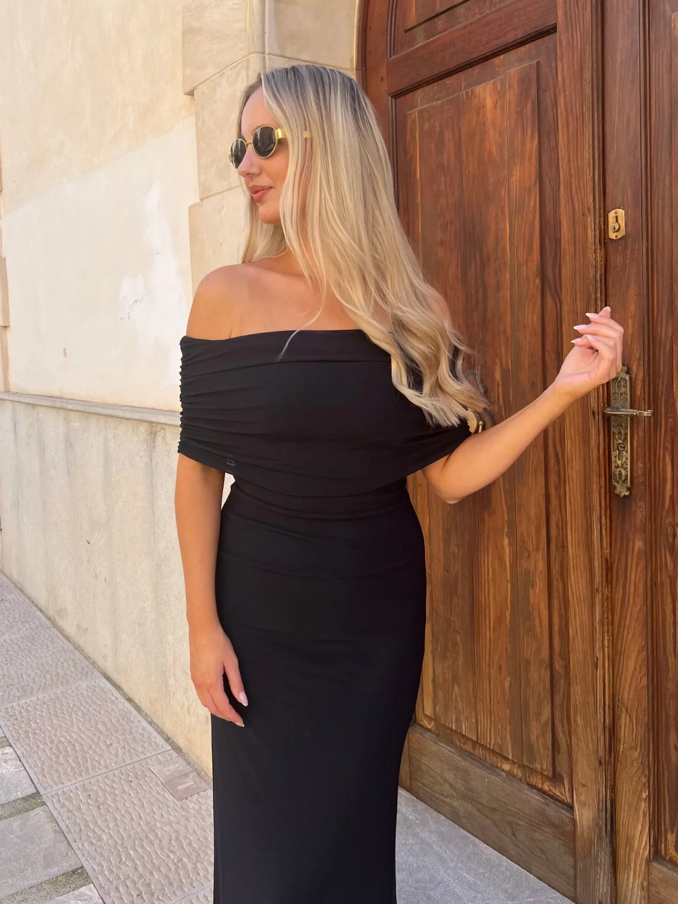 Astrid Frank Lange Kjoler|Aria off-shoulder kjole