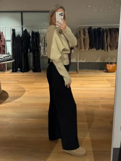 Astrid Frank Strik|Ella striktrøje