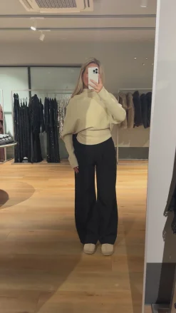 Astrid Frank Strik|Ella striktrøje