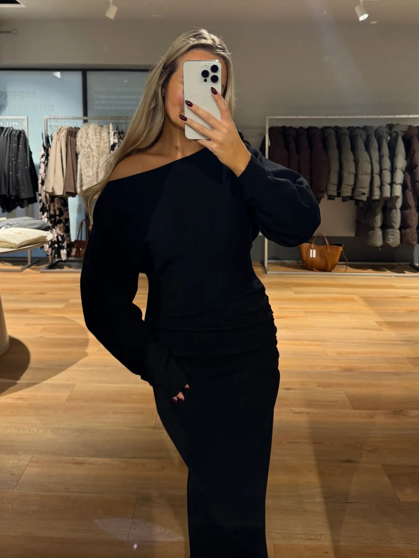 Astrid Frank Lange Kjoler|Jenny strikkjole