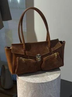 Astrid Frank Tasker|Natalia taske