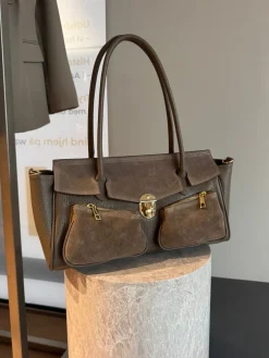 Astrid Frank Tasker|Natalia taske