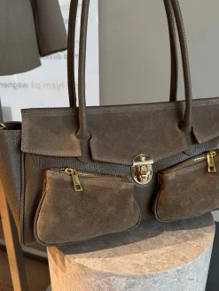 Astrid Frank Tasker|Natalia taske